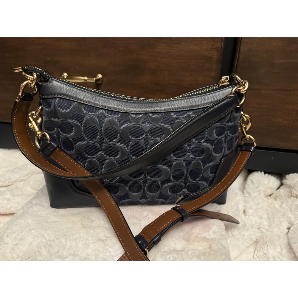 EXCELLENT CONDITION Coach Denim leather coach purse - Picture 9 of 10